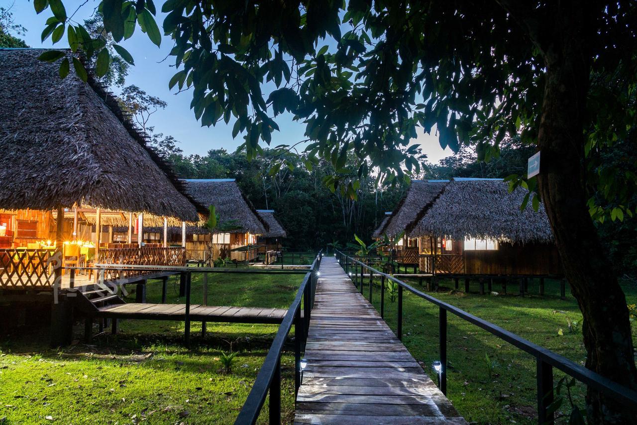 Green Forest Ecolodge Puerto Montufar Exterior photo