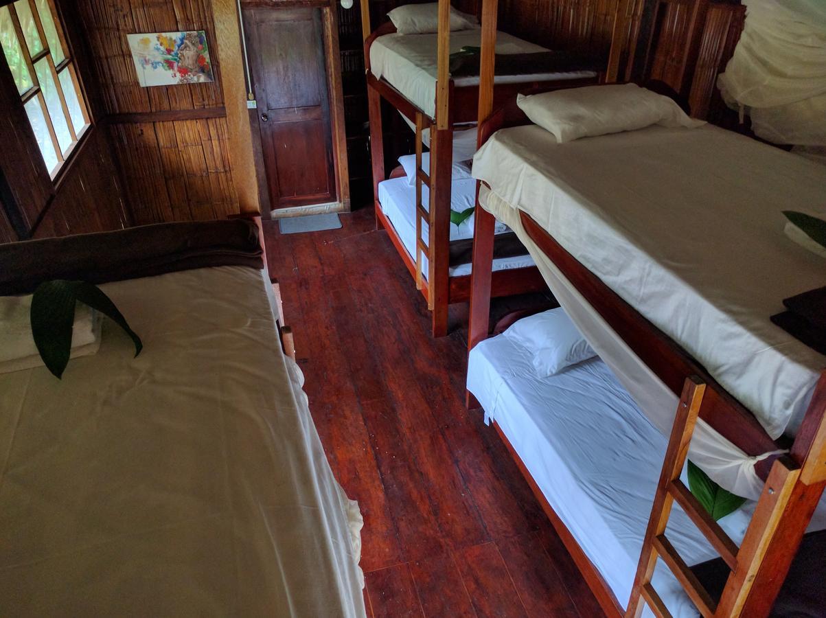 Green Forest Ecolodge Puerto Montufar Exterior photo